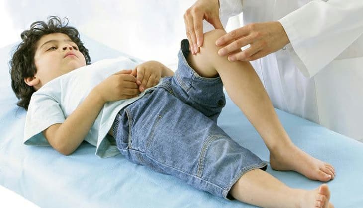 Viêm khớp gối ở trẻ em: Nguyên nhân, dấu hiệu và cách điều trị
