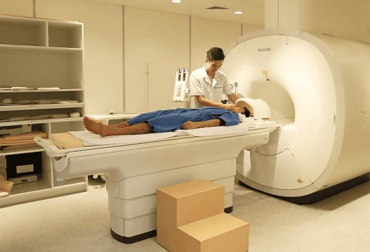 Bệnh xơ cứng rải rác: Nguyên nhân, triệu chứng và cách điều trị