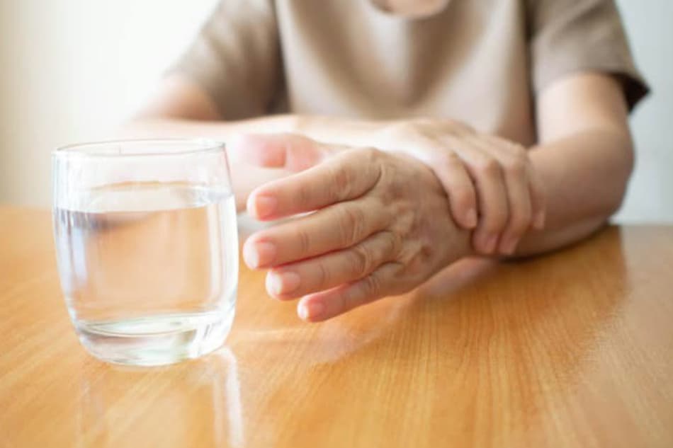 Run rẩy: Nguyên nhân, dấu hiệu và các phương pháp kiểm soát