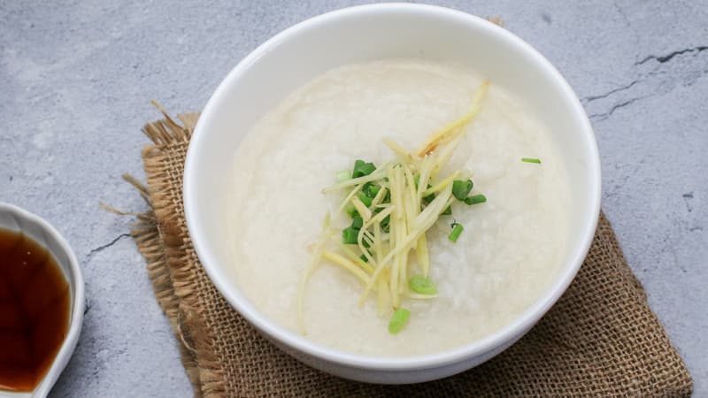 Bị sốt thương hàn nên ăn gì và kiêng gì để phục hồi sức khỏe