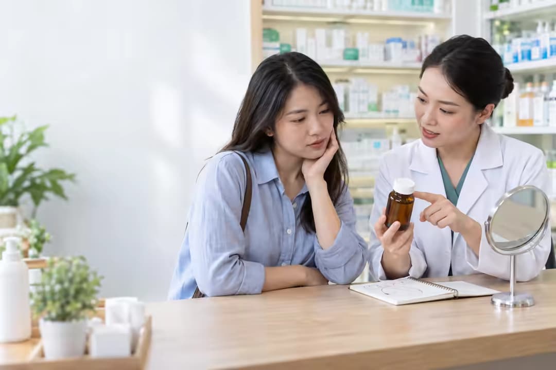 Uống Boganic có giảm mụn được không và những lưu ý khi sử dụng