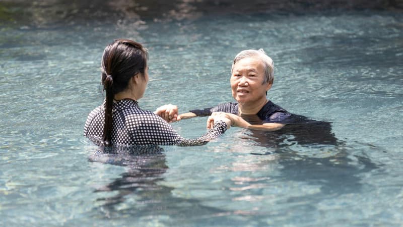 Lợi ích của bơi lội đối với sức khỏe tim mạch và giảm nguy cơ đột quỵ ở người sau tuổi 50