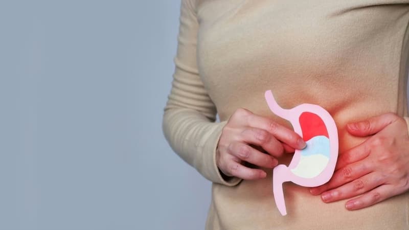 Bụng lõm lòng thuyền kéo dài nguy hiểm không và nguyên nhân do đâu