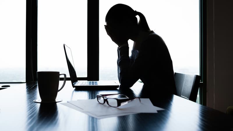 Chăm sóc người thân sau đột quỵ và cách vượt qua kiệt sức tâm lý