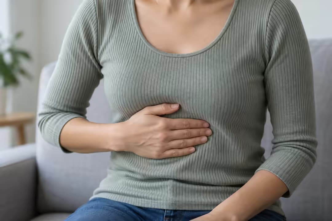 Mỏ ác là gì và các nguyên nhân gây đau vùng mỏ ác