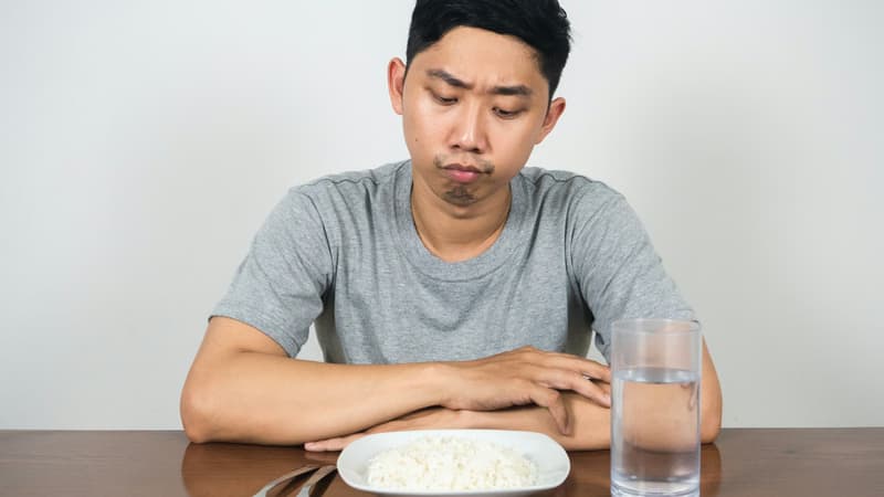 Nhịn ăn tối có giúp giảm cân nhanh hơn không
