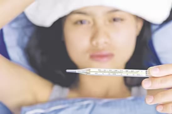 Sốt không rõ nguyên nhân: Khái niệm, nguyên nhân và cách xử trí