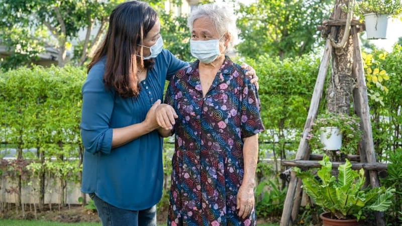 Lợi ích và phương pháp tập phục hồi chức năng tại nhà sau đột quỵ