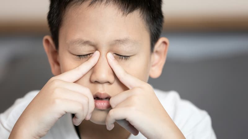 Thuốc Oralegic có phải kháng sinh không và lưu ý khi sử dụng