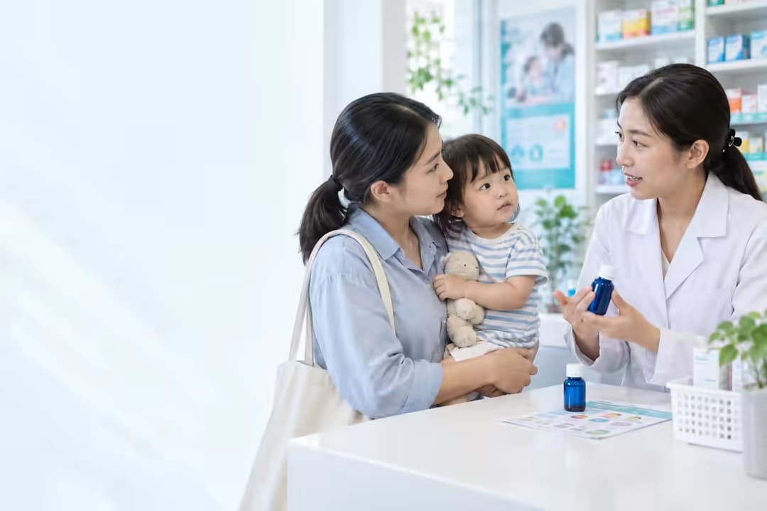 Trẻ bị tay chân miệng có nên bôi xanh methylen không?