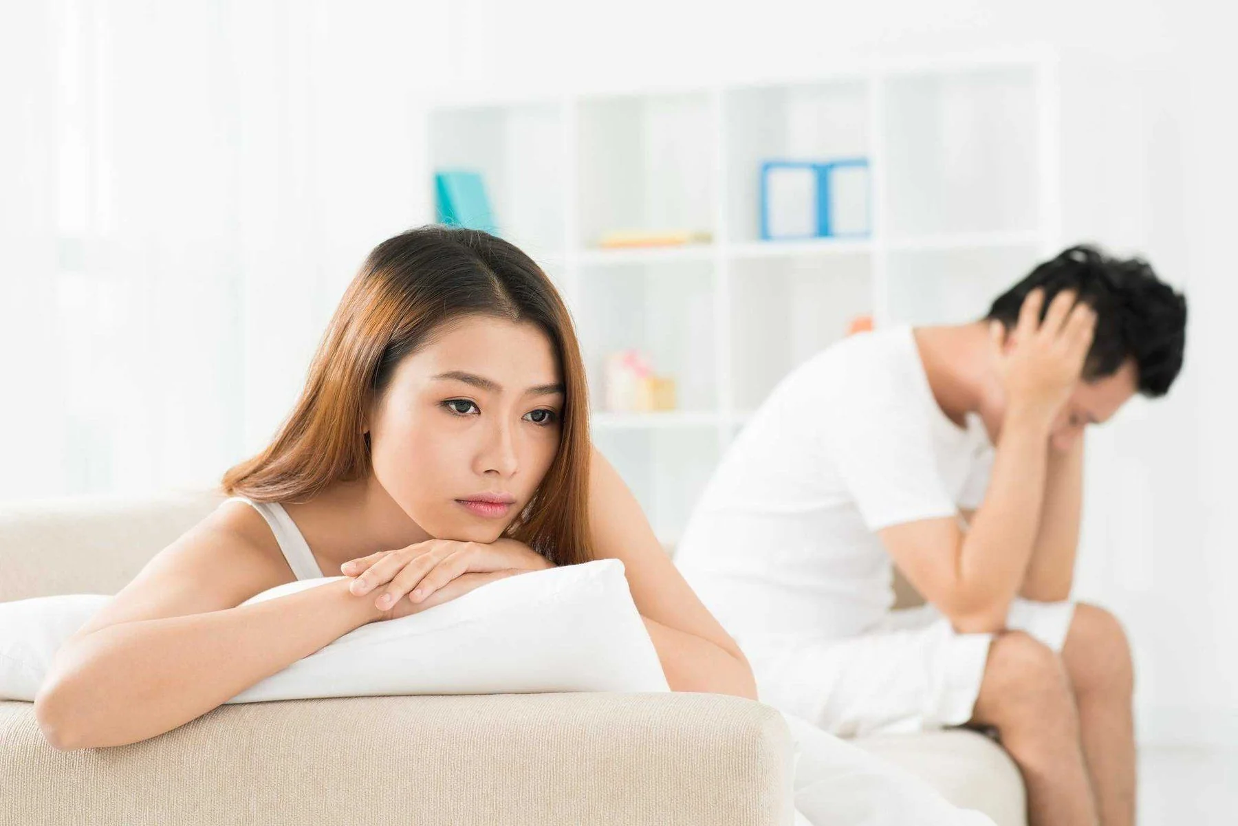 Nam giới gặp vấn đề về yếu sinh lý và sự ảnh hưởng đến tâm lý trong mối quan hệ