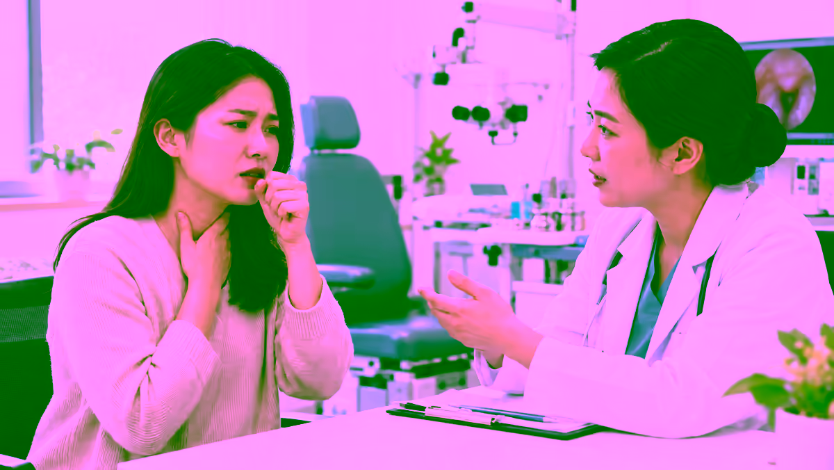 Người bệnh ho kéo dài và rát họng được bác sĩ tai mũi họng tư vấn