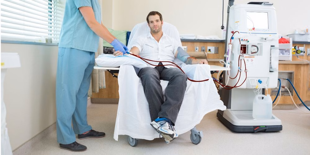 Chế độ dinh dưỡng cân bằng và kiểm soát khoáng chất dành riêng cho người suy thận giai đoạn cuối