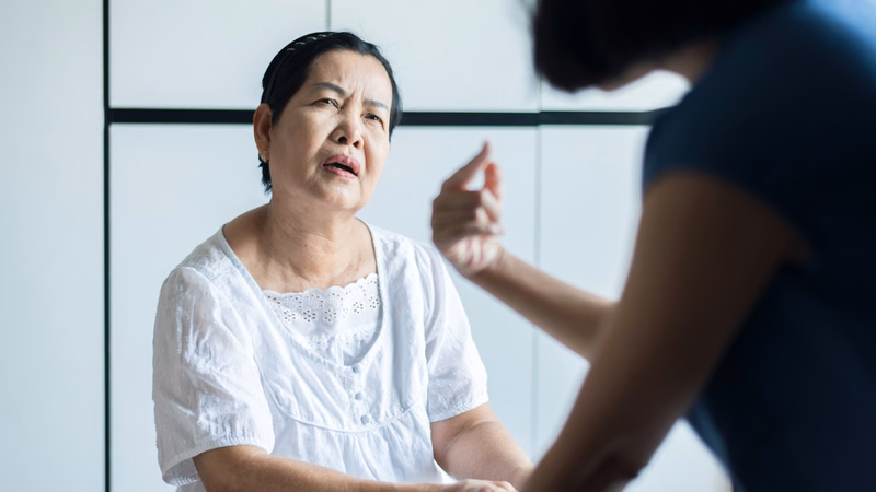 Minh họa biến chứng yếu liệt nửa người và rối loạn vận động ở bệnh nhân sau đột quỵ
