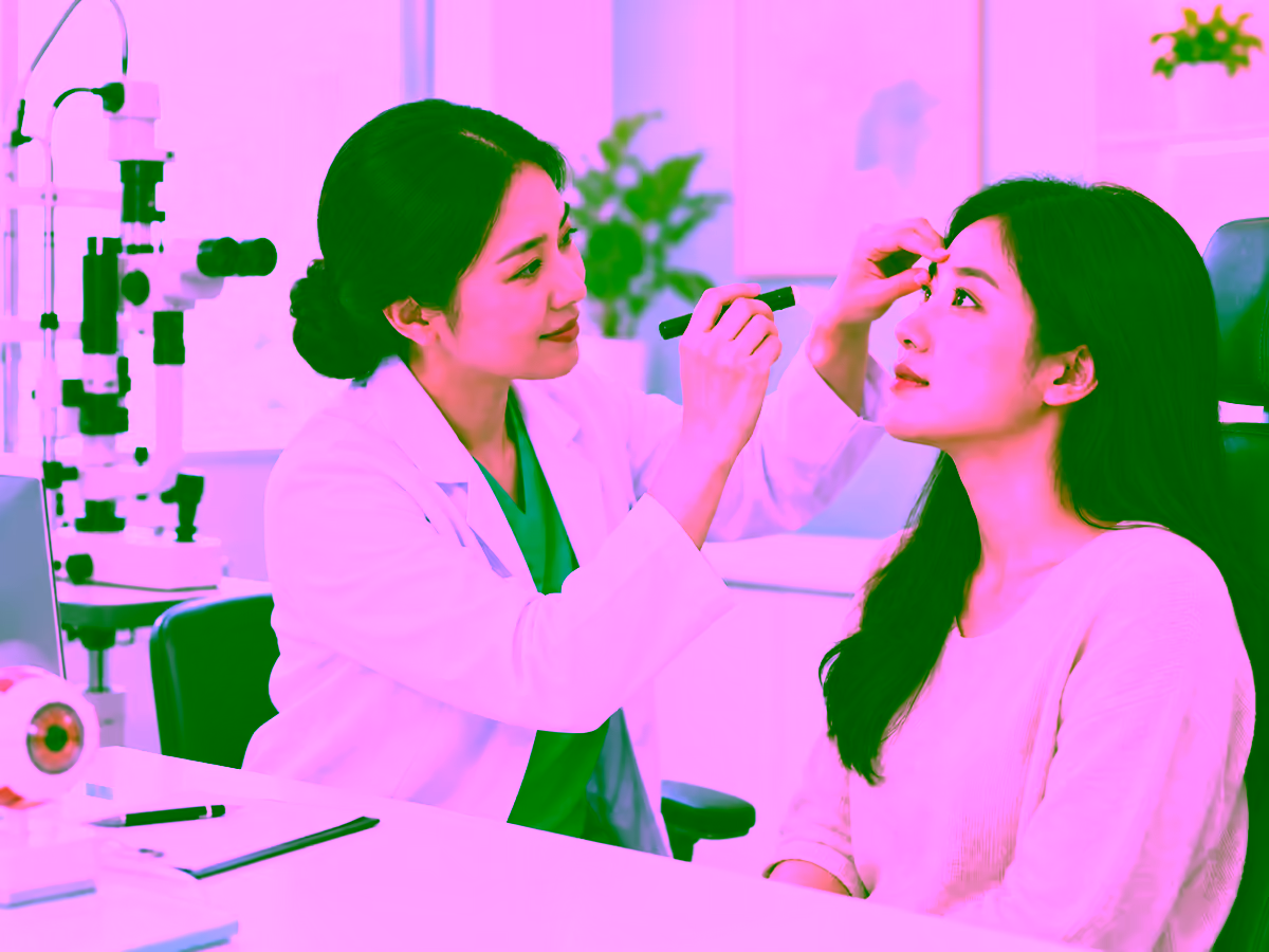 Bác sĩ mắt tư vấn điều trị lẹo mắt