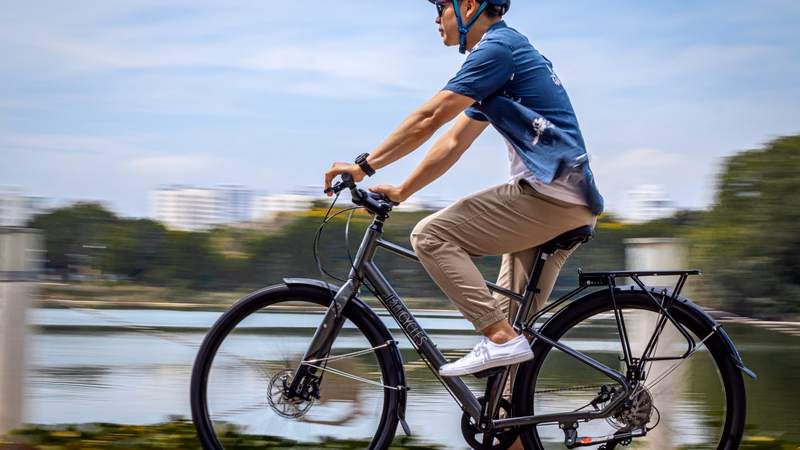 Điều chỉnh yên xe đạp đúng cách giúp giảm áp lực lên vùng tầng sinh môn và tuyến tiền liệt