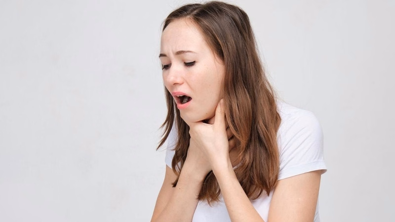 Thao tác sơ cứu hóc dị vật đường thở đúng kỹ thuật y khoa