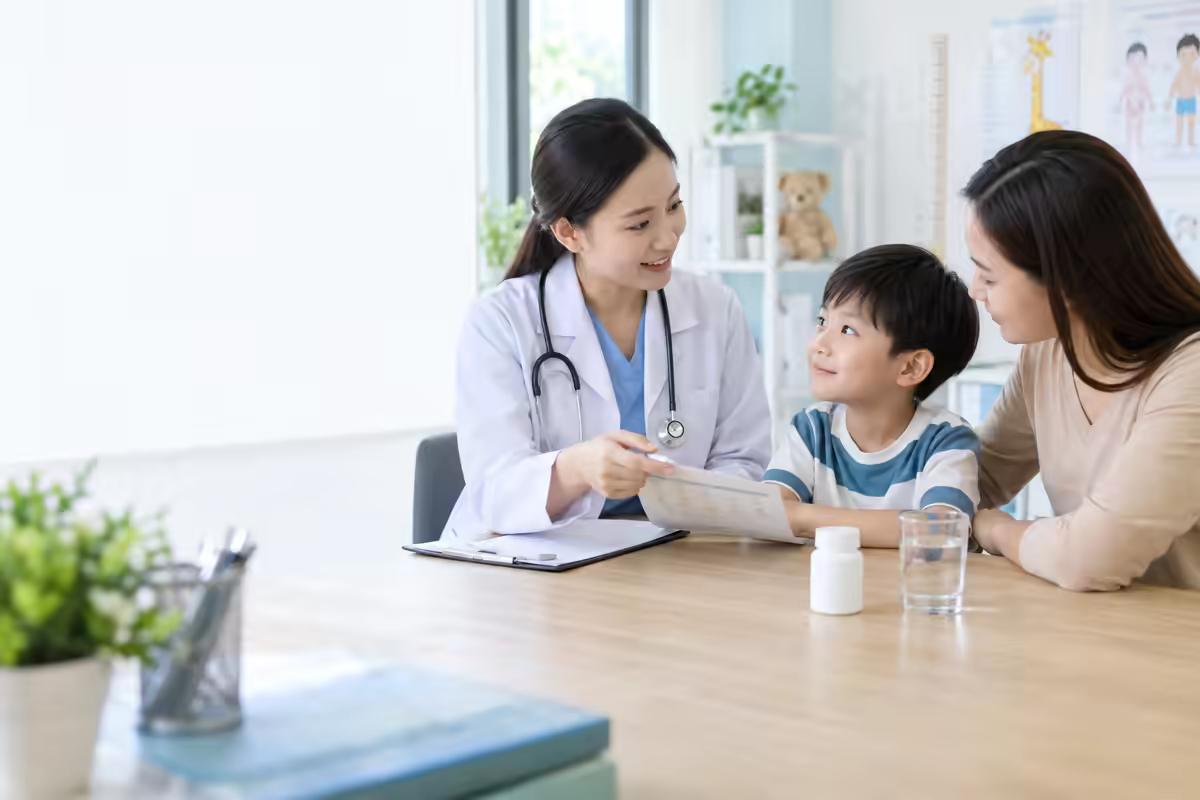 Cha mẹ được bác sĩ hướng dẫn thời điểm bổ sung kẽm an toàn cho trẻ