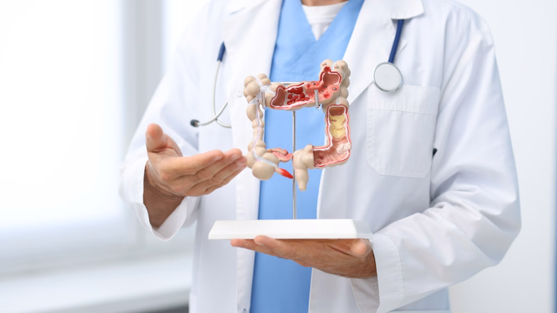 Thực hiện chẩn đoán hình ảnh và xét nghiệm trong quy trình khám ngoại tổng quát