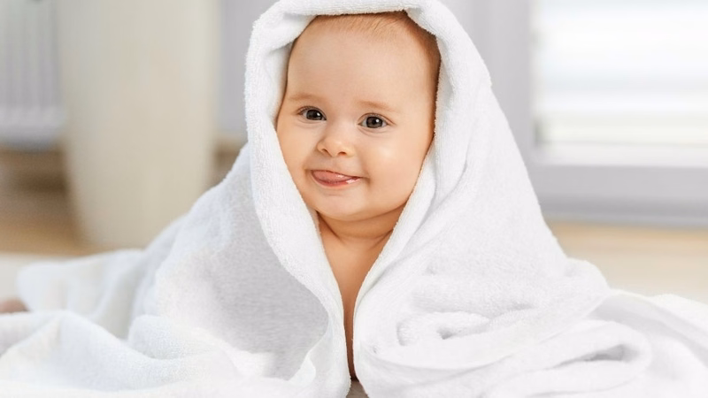 Khăn tắm làm từ chất liệu sợi tre rayon viscose mềm mại và thấm hút nước tốt
