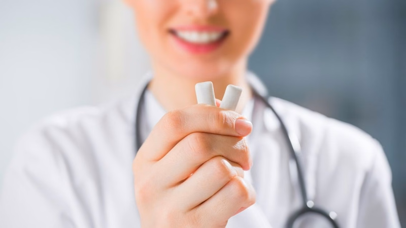 Kẹo cao su Xylitol hỗ trợ ngăn ngừa mảng bám và làm sạch khoang miệng an toàn