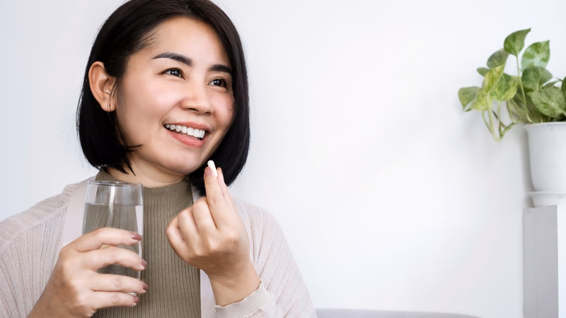 Phụ nữ uống viên bổ sung sắt đúng thời điểm trong ngày để tăng cường sức khỏe