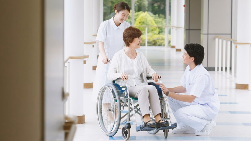 Gia đình đồng hành và hỗ trợ tâm lý cho người bệnh trong quá trình hồi phục sau tai biến