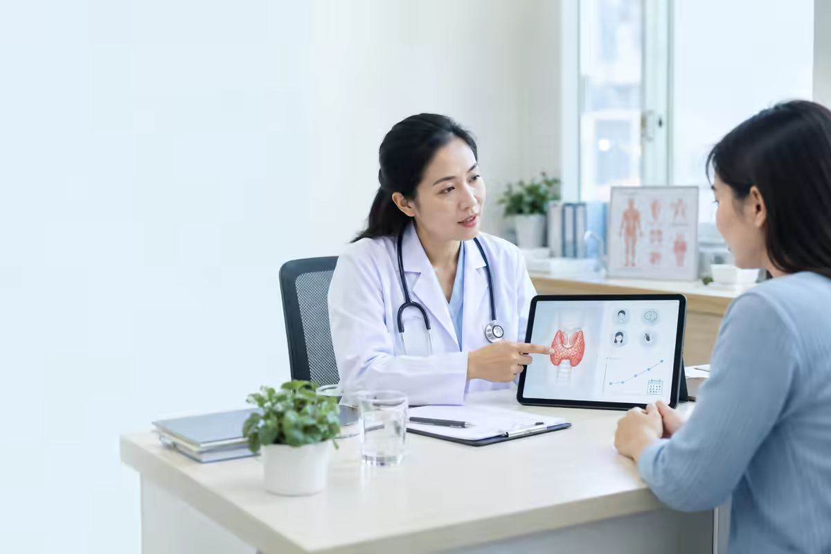 Bác sĩ nội tiết tư vấn suy tuyến giáp và cách theo dõi