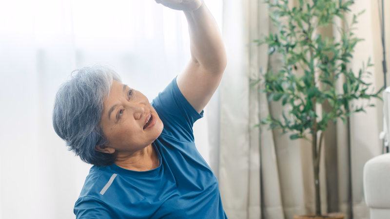 Bác sĩ tư vấn lịch theo dõi sức khỏe định kỳ tầm soát nguy cơ đột quỵ