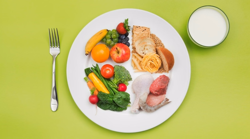 Các loại rau củ và trái cây tươi hỗ trợ bổ sung vitamin cho người bệnh ung thư phổi giai đoạn cuối