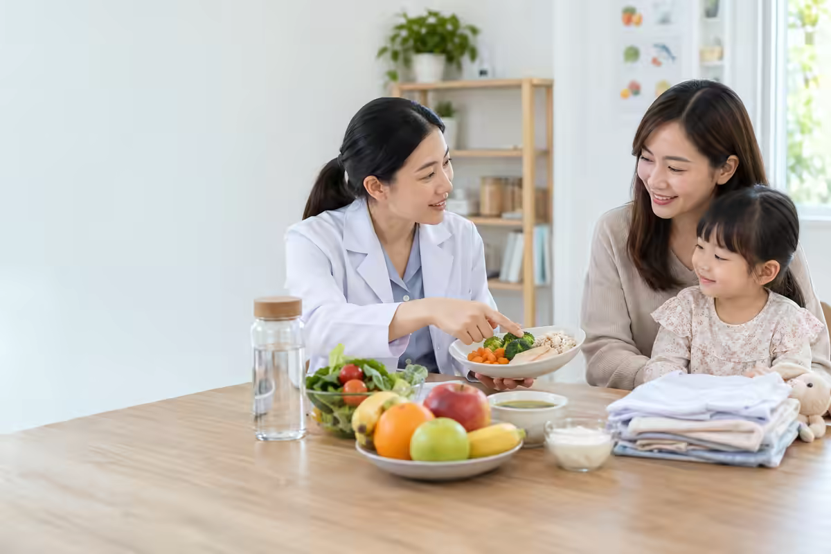 Chuyên gia dinh dưỡng hướng dẫn ăn uống và chăm sóc da khi bị thủy đậu
