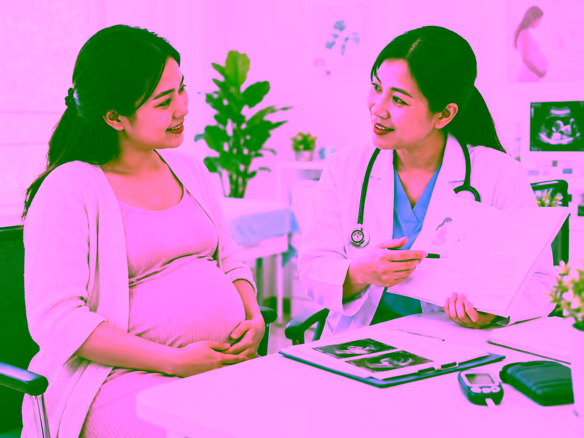 Bác sĩ tư vấn tiêm uốn ván cho thai phụ tiểu đường thai kỳ
