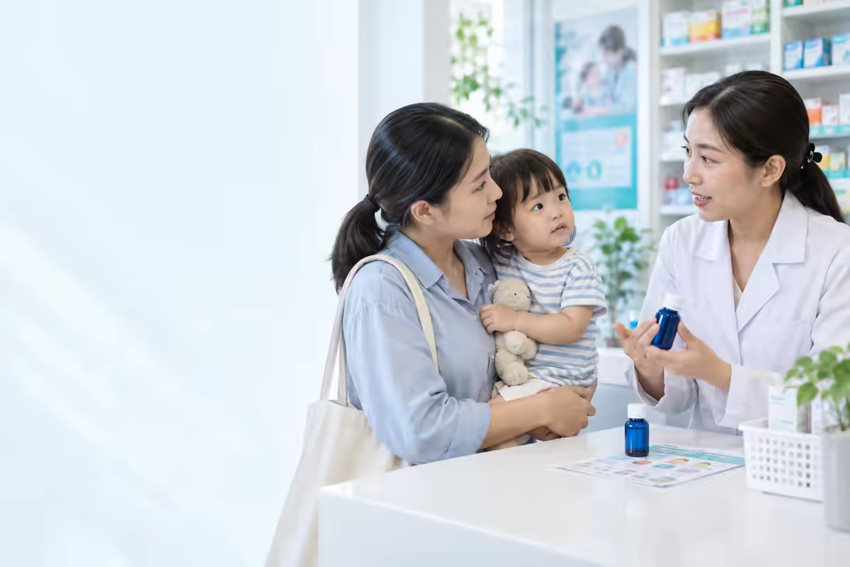 Dược sĩ tư vấn có nên bôi xanh methylen cho trẻ tay chân miệng